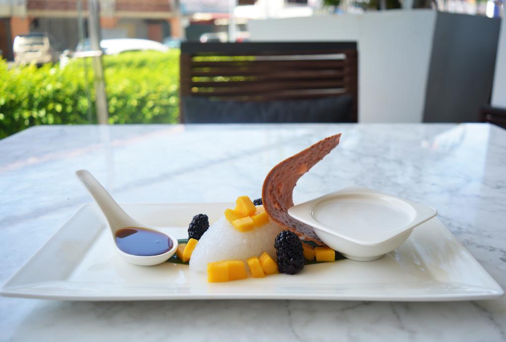 Noble Resort Hotel Melaka Kültér fotó